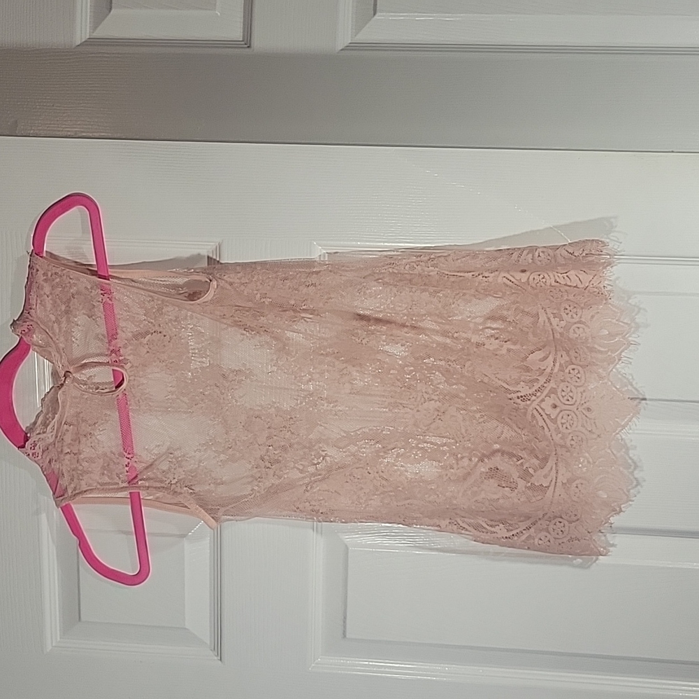 Pink lace blouse - Picture 5 of 6